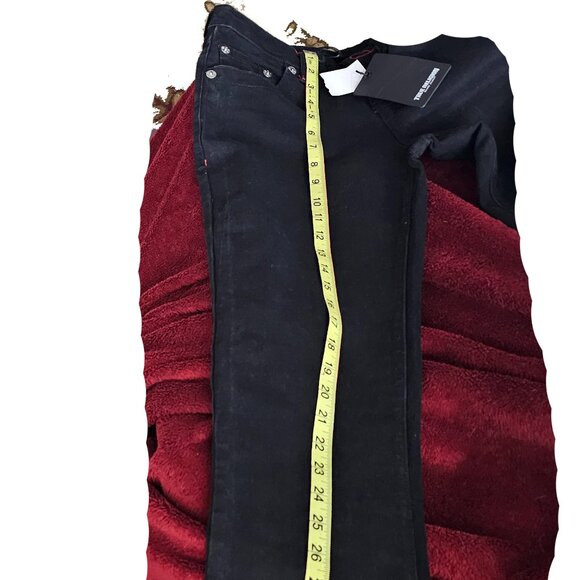 True Religion Geno Relaxed Slim Jeans – Red Stitch – NWT - Picture 7 of 8